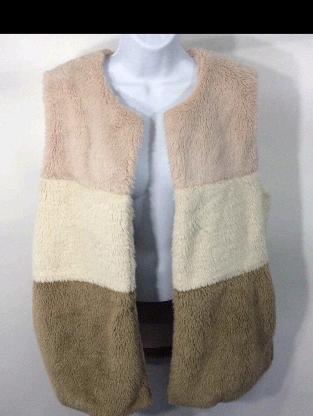 Altar'd State Tri-Block Faux Fur Vest in Blush, Cream & Taupe Medium